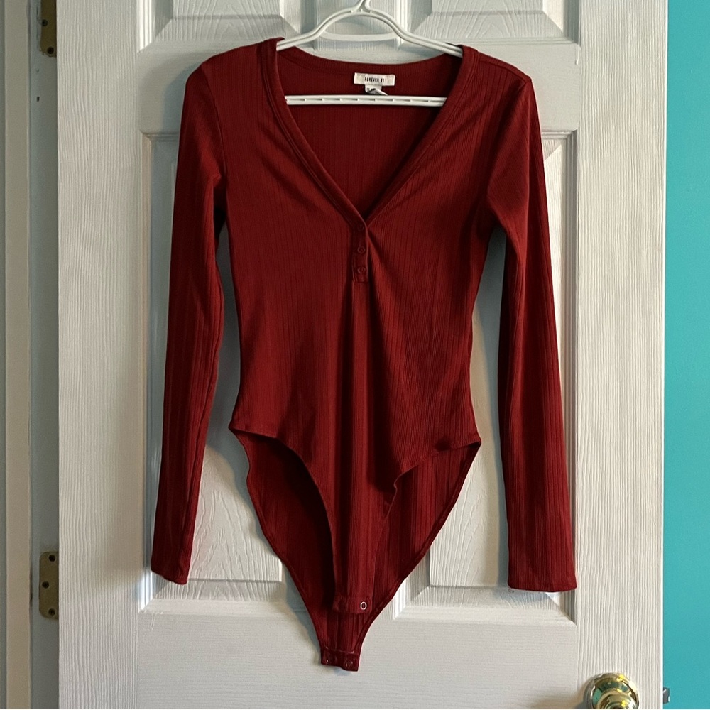 Forever 21 Long Sleeve Ribbed Bodysuit